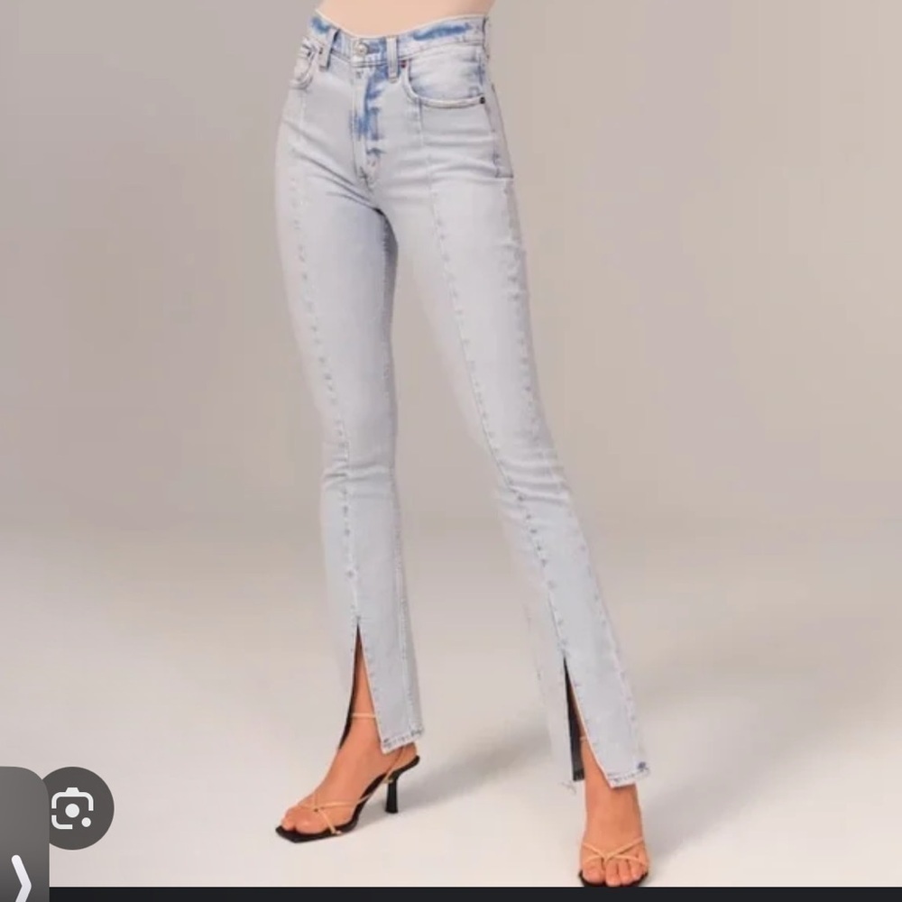 NWT ABERCROMBIE Curve Love High Rise Split Hem Seamed Jeans​​​​